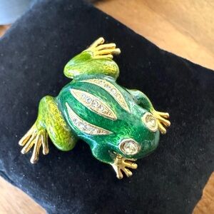 Lee Angel Green and Gold Frog Brooch